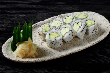 AVOCADO (uramaki vegeterian)