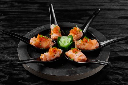 SALMON TATAKI