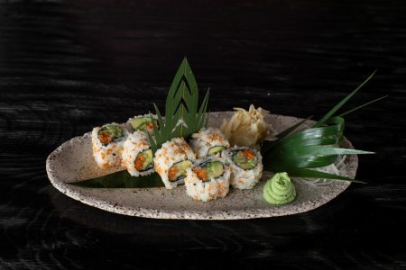 VEGGIE ROLL (uramaki vegeterian)